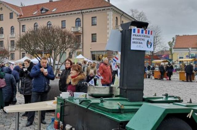 Božolė šventėje populiariausia buvo svogūnų sriuba