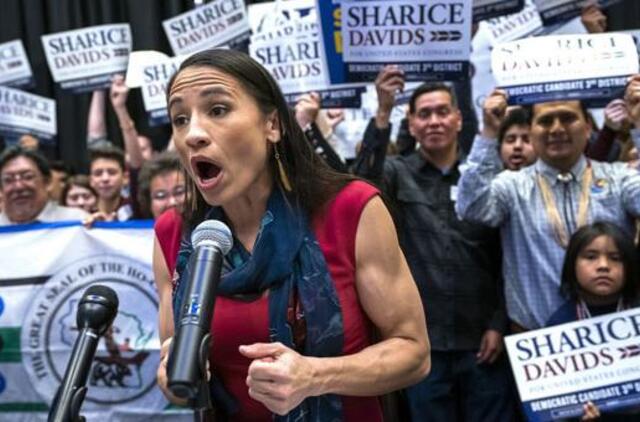 Pirmą kartą į JAV Kongresą pateko Amerikos čiabuvės