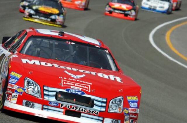 Lenktynininkė L. Čekanauskaitė: autosporte pasitaiko visokių dienų, bet svarbu nenustoti stengtis