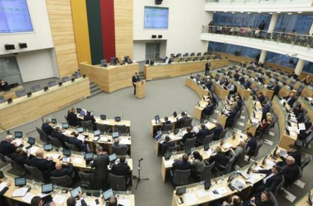 Seimas patvirtino deficitinį kitų metų biudžetą