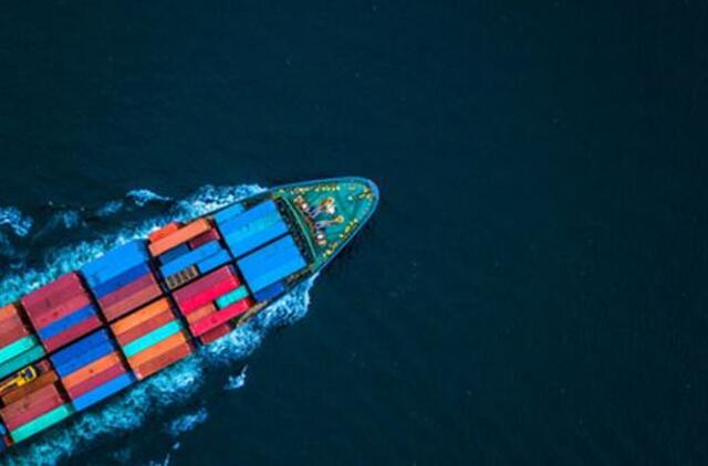 Į Šiaurės jūrą įkrito apie 270 konteinerių, taip pat ir su pavojingais chemikalais