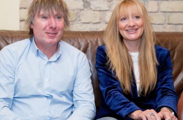 Įvaikinti devynmetę atvykusi zelandų pora: norime parvežti ją namo – į šeimą