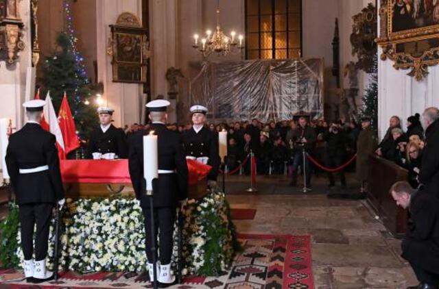 Lenkijoje bus laidojamas nužudytas Gdansko meras