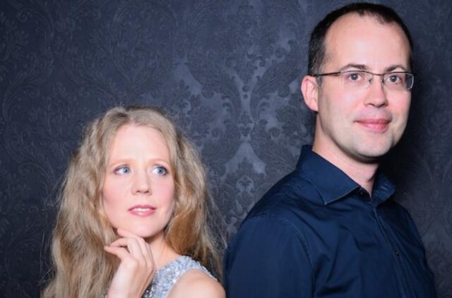 „Prisiminimai“ su fortepijoniniu duetu „Baltas garsas“