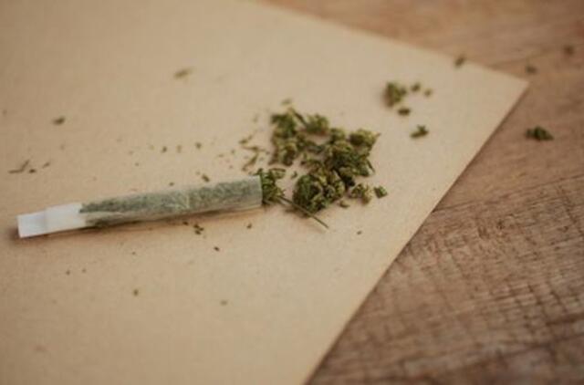 Utenoje jaunuolio namuose rasta galimai narkotinių medžiagų