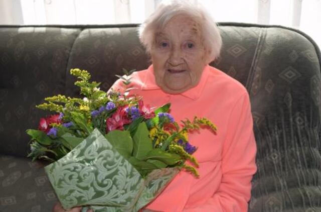 Girkališkei Ievai Kalvienei - 107 metai