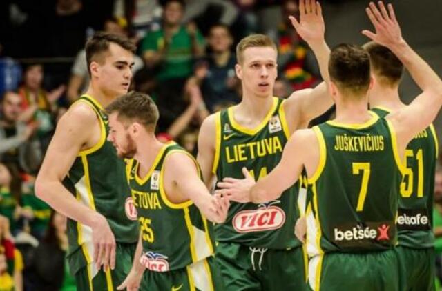 Kuriuos 12 vyrų čempionatui rinksis Dainius Adomaitis?