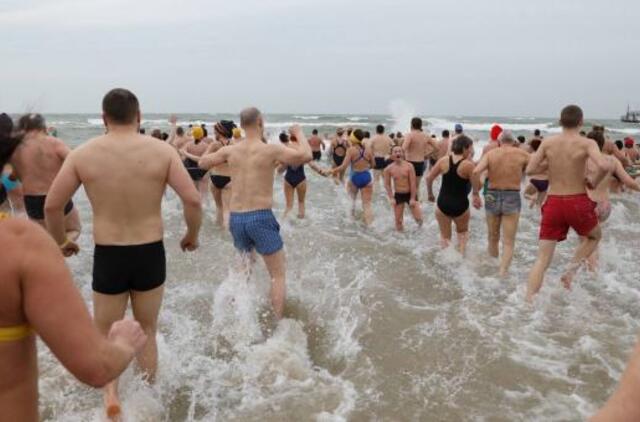 "Ruoniai“ pažabojo ledinį vandenį ir vėją