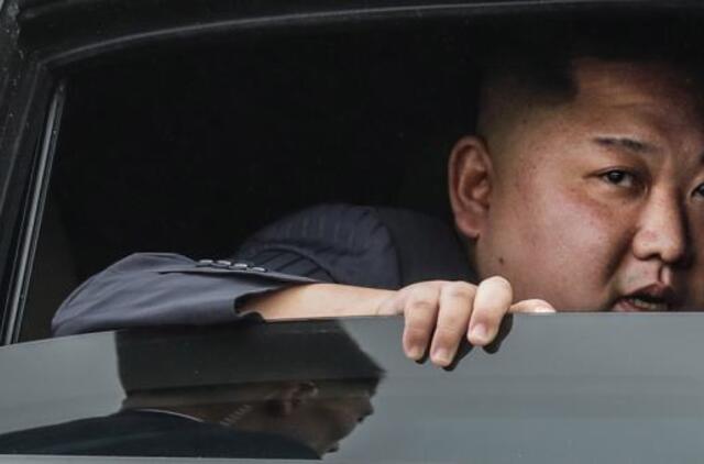 Šiaurės Korėjos vadovas atvyko į Hanojų, kur susitiks su D. Trumpu