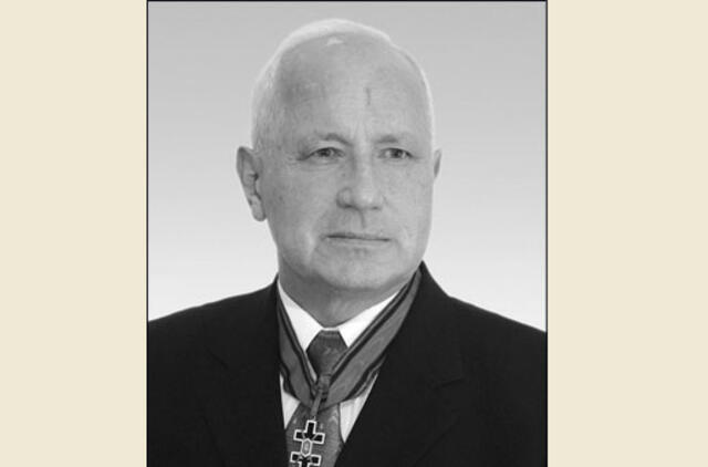 Mirė jūrų kapitonas Juozapas Algis Leišis