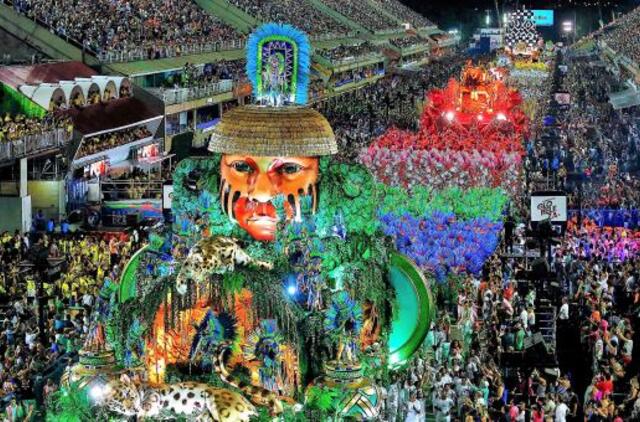 Rio de Žaneiro karnavale geriausia sambos mokykla „Mangueira“