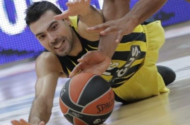 Stambulo klubų dvikovą Eurolygoje laimėjo „Fenerbahce“