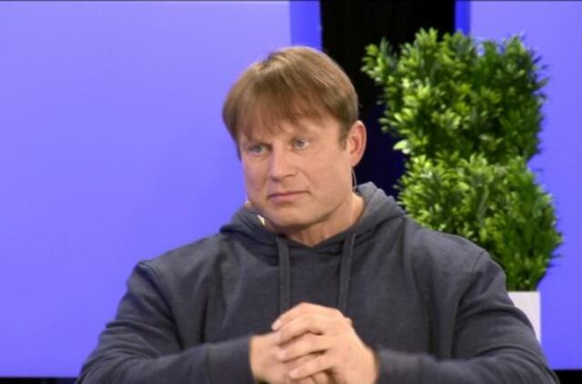 T.Barzinskas turėjo kilnoti ne svarmenis, o mojuoti dirigento lazdele