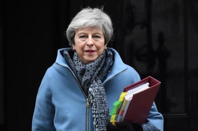 T.Mei: aš galiu įvykdyti „Brexit“, jei parlamentas pritars sutarčiai