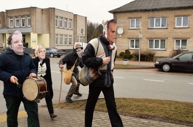 Varniuose kandidatai rinko aukas ir parašus