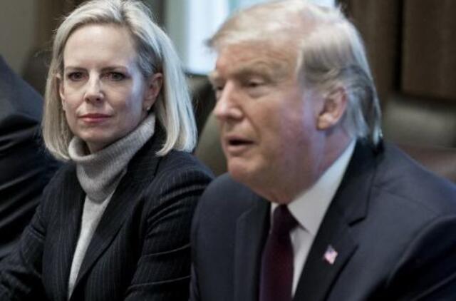 Atsistatydino JAV krašto saugumo sekretorė K.Nielsen