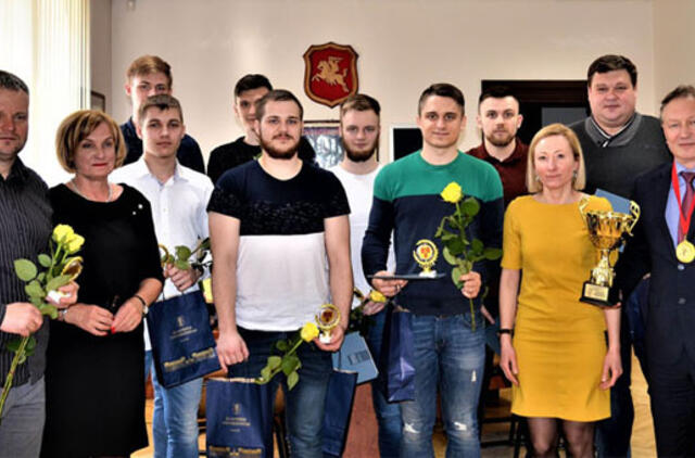 Rektorius pagerbė čempionus