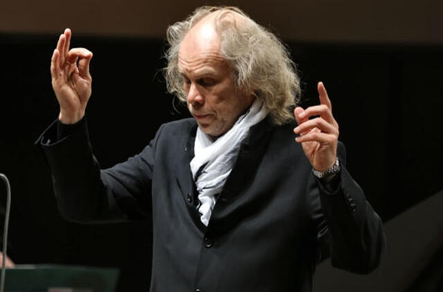 Tyli Madrido nakties muzika