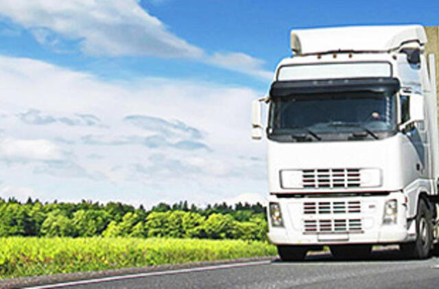 Baltarusijoje įsigalioja vasaros laikotarpio apribojimai krovininių automobilių eismui