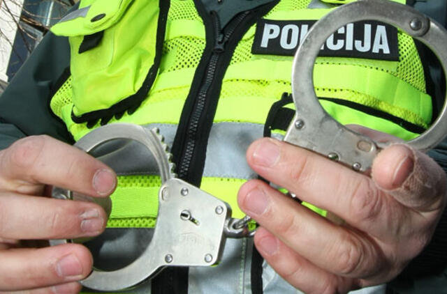 Jurbarkas: ieškomi 17-metės baugintojai, mokykloje - apklausos