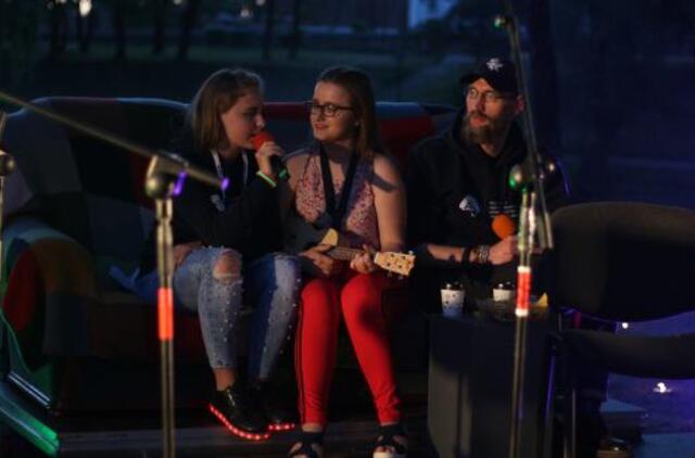 Kretingoje kviečia panaktinėti po 1000 lempučių