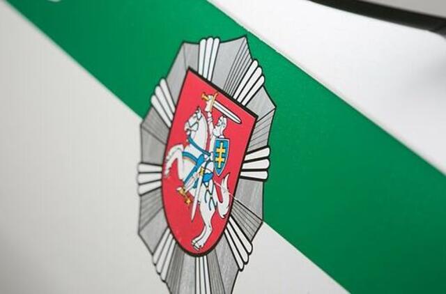 Moteris peiliu dūrė į pilvą savo pažįstamai