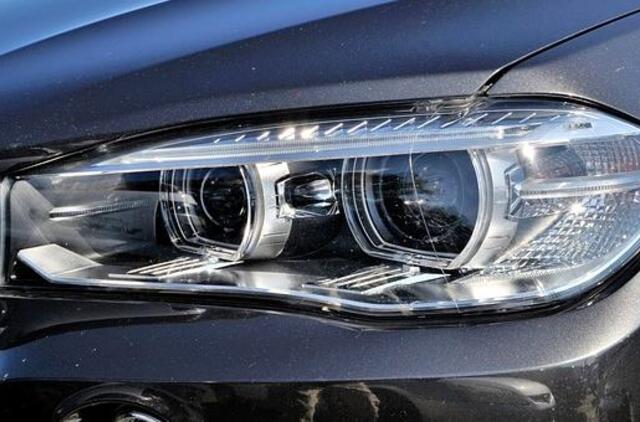 Pavogė BMW žibintus už 14 tūkst. eurų