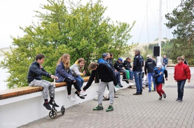 Beveik 200 buriuotojų Nidoje orai nepašykštėjo iššūkių