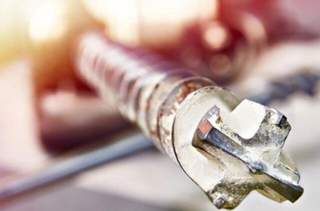 Triskart iš eilės pavogė po smūginį gręžtuvą