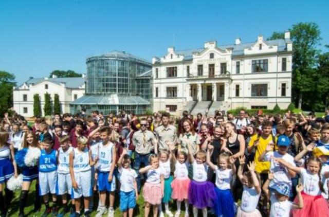 Jautri žinutė iš pajūrio: vaikų meilė gimtajam miestui abejingų nepaliks