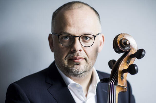 Sukaktis: prieš dešimtmetį Klaipėdos kameriniam orkestrui pradėjo vadovauti Mindaugas Bačkus