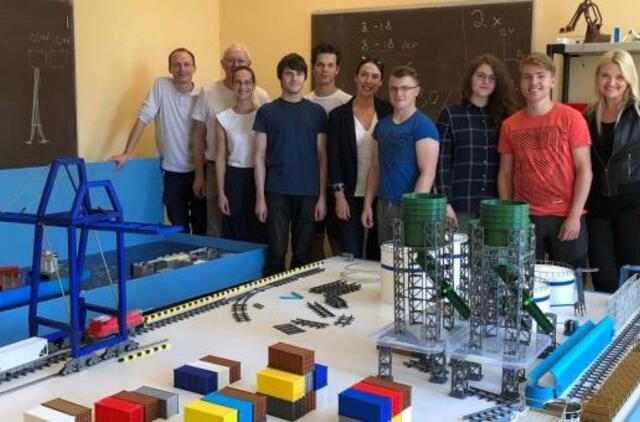 3D spausdintuvais kuriamas jūrų uosto modelis