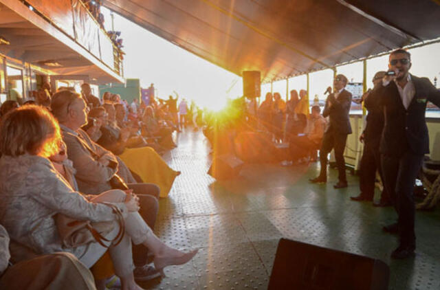 Ant “Muzikuojančio kelto” denio ir plataus profilio kietuviškos scenos veikėjų šou