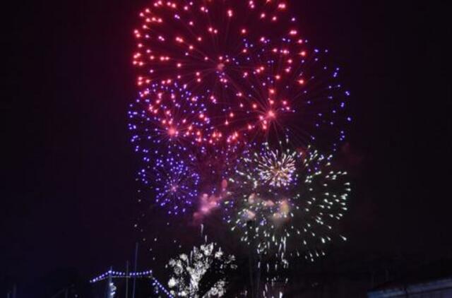 Bulvaras: Kas ištaškė fejerverkus?