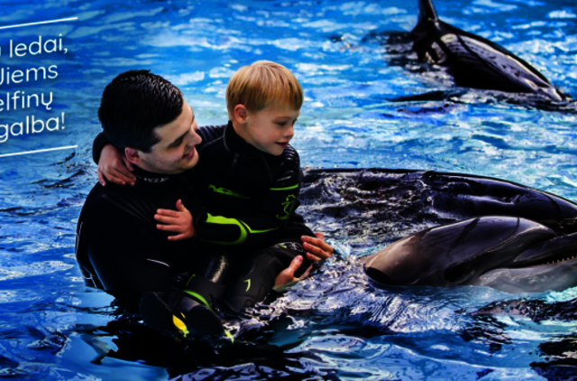 Delfinų terapija pakeitė gyvenimą: autizmo spektro sutrikimą turinti mergaitė išmoko reikšti jausmus