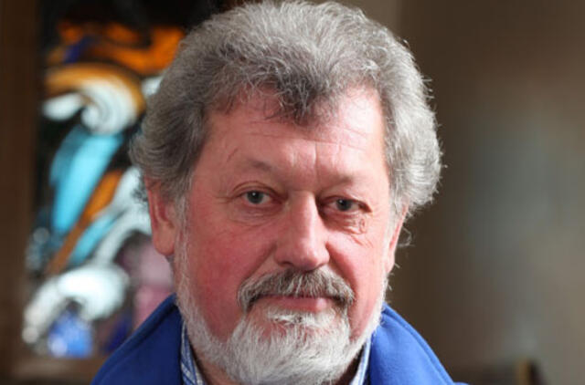 Linkim vėjo kapitono sielai Amžinybės jūroje...