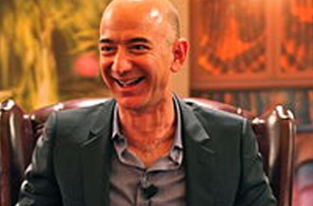 J. Bezosas oficialiai išsiskyrė su žmona: ponia Bezos gaus 38 mlrd. dolerių