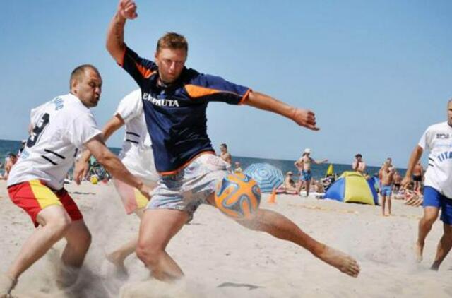Klaipėdos paplūdimys dienai taps futbolo aikšte