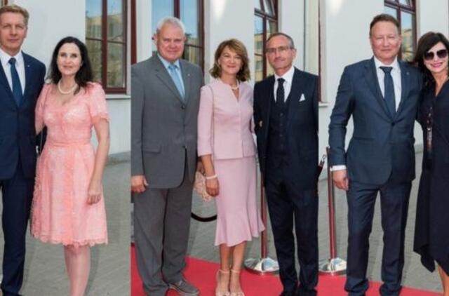 Šalies elitą jūrininkų vakaronėje sveikino ir prezidentas G.Nausėda