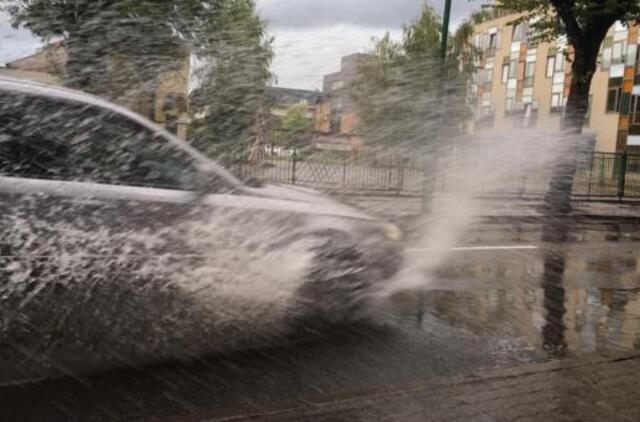 Klaipėdoje per valandą iškrito trečdalis mėnesio kritulių normos