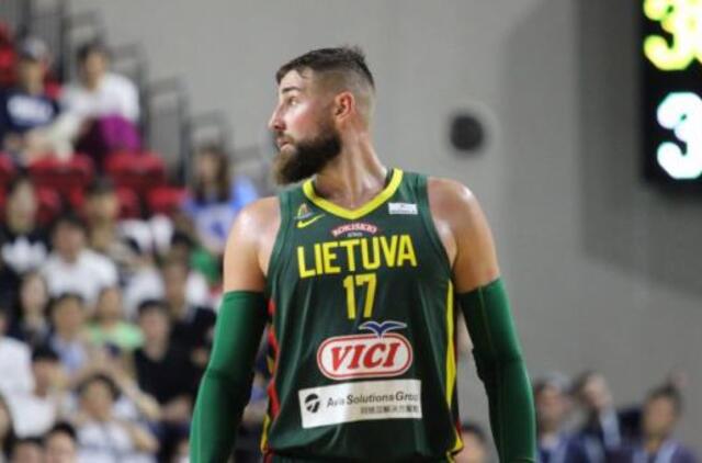 Korėjiečių palaikymo sužavėtas J. Valančiūnas: smagu čia žaisti