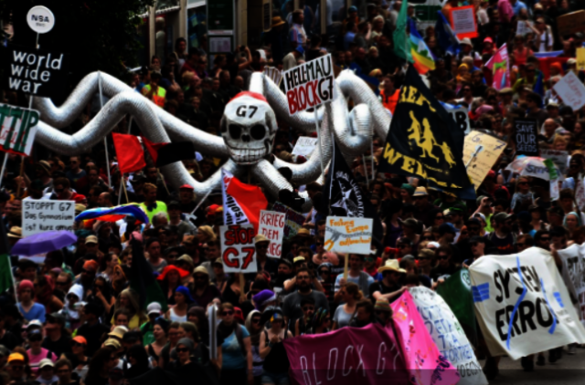 Kovotojai su nelygybe renkasi Prancūzijoje