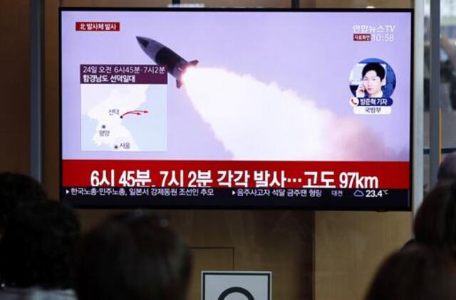 Šiaurės Korėja paleido dar dvi balistines raketas