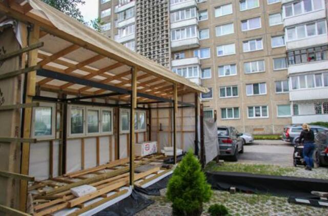 Sunerimo dėl priestato statybos daugiabučių apsuptyje