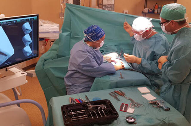 Dylant sąnariams nuo skausmo gelbsti šiuolaikinės operacijos