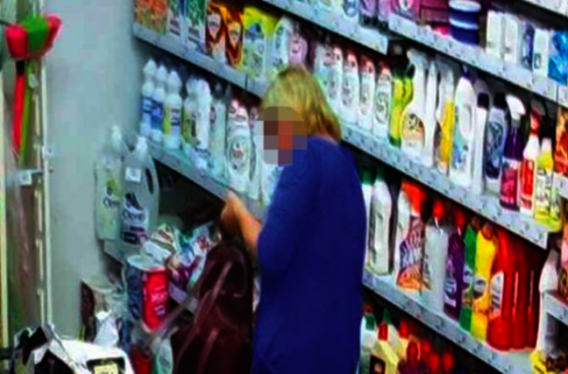 Girta, vagiliaujanti Pagėgių savivaldybės darbuotoja bėgo nuo vadovės, griuvo, susilaužė nosį