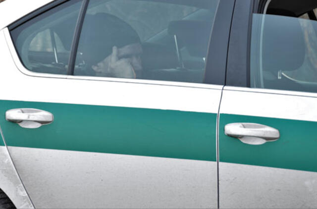 Ilgapirščiai pavogė kepsninę ir laistymo žarną