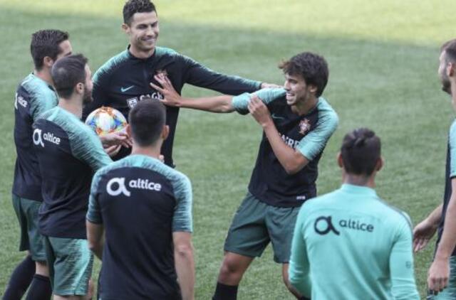 Portugalijos rinktinė su Cristiano Ronaldo surengė treniruotę LFF stadione