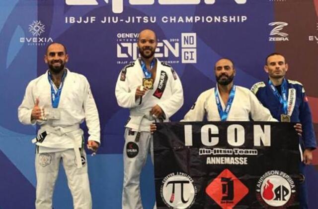 Šveicarijoje iškovojo sidabro medalį