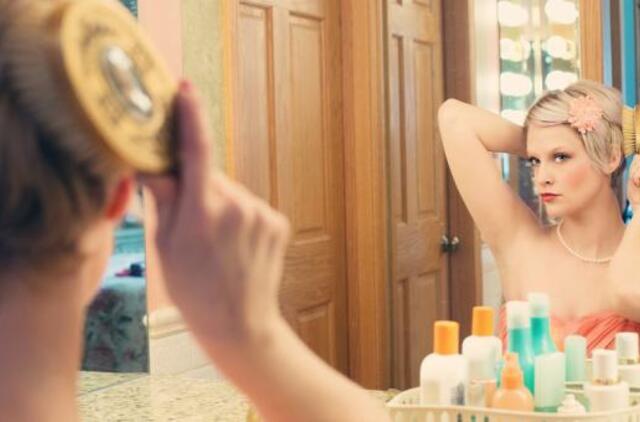 Veidrodžio triukas ir dar 9 vertingi patarimai, kaip pamilti save